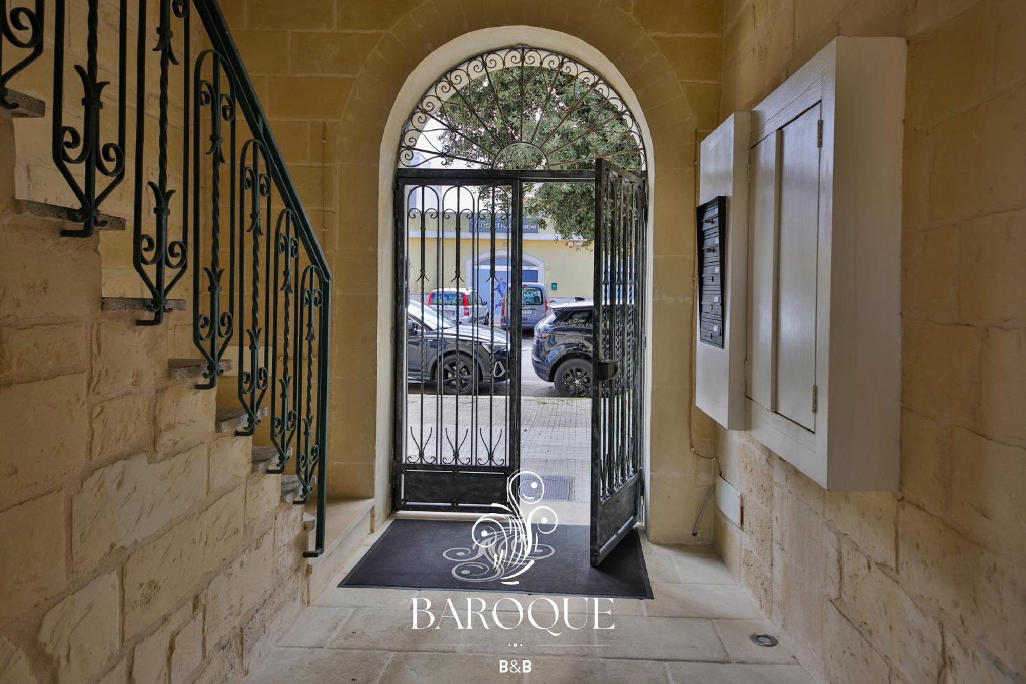 Baroque B&B Лечче Экстерьер фото